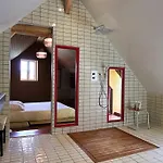 Maison Ancienne Moderne Et Design - 6 6 Sdb - Avec Piscine Et Grand Parc *