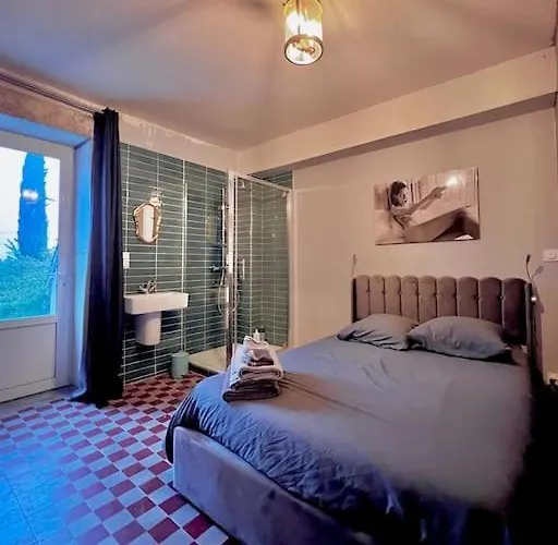 Maison Ancienne Moderne Et Design - 6 6 Sdb - Avec Piscine Et Grand Parc Villa *